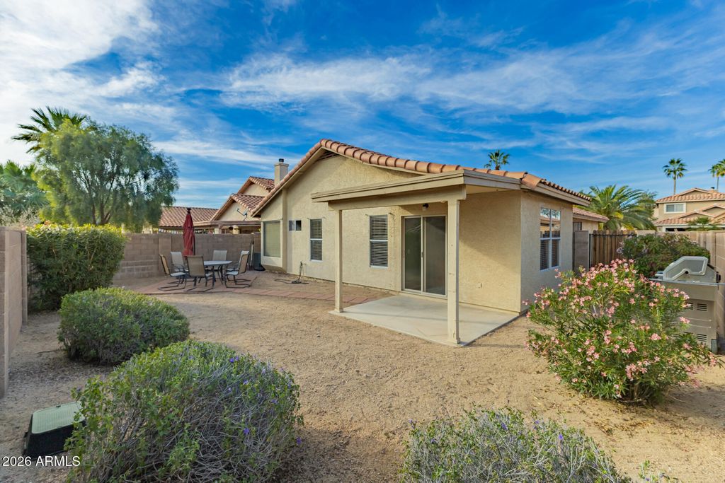 Image 26 of property listing at 2919 E MUIRWOOD Drive, Phoenix, AZ 85048