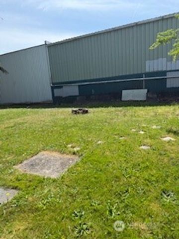 232 4th Avenue NW, Puyallup, WA 98371