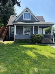 232 4th Avenue NW, Puyallup, WA 98371