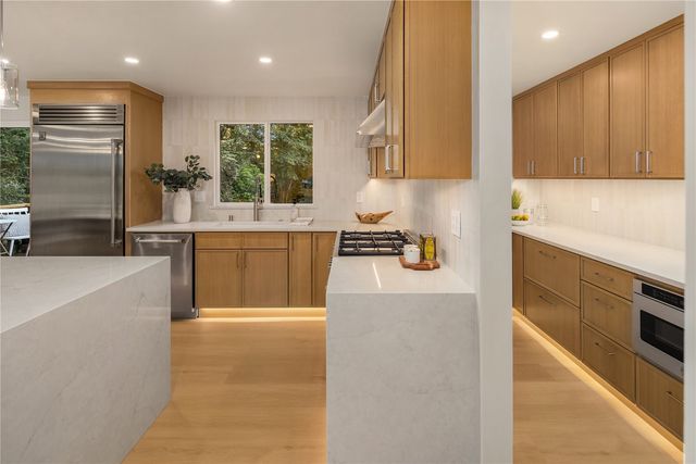22029 49th Avenue SE, Bothell, WA 98021