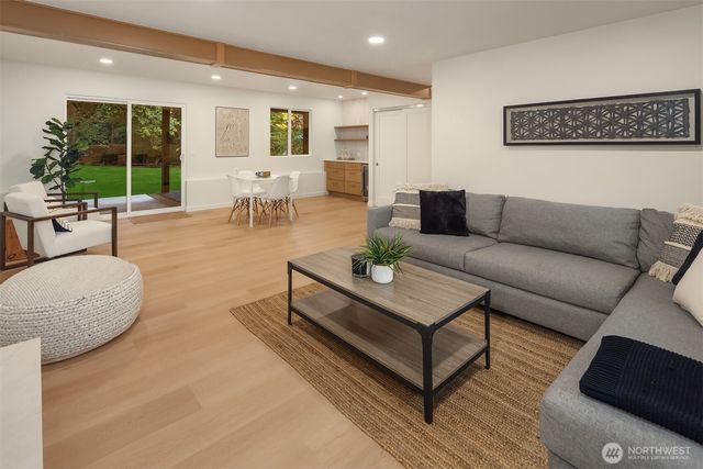 22029 49th Avenue SE, Bothell, WA 98021