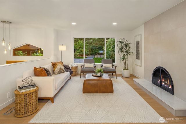 22029 49th Avenue SE, Bothell, WA 98021