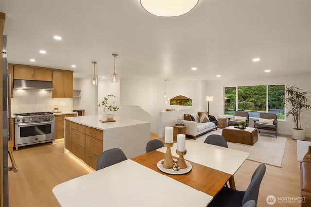 22029 49th Avenue SE, Bothell, WA 98021
