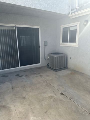 172 W Walnut D, Rialto, CA 92376