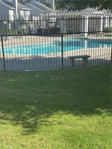 172 W Walnut D, Rialto, CA 92376