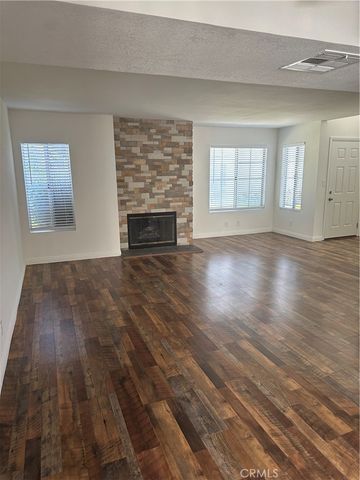 172 W Walnut D, Rialto, CA 92376