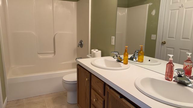 40 Mountain Laurel Way 40, Suffield, CT 06078