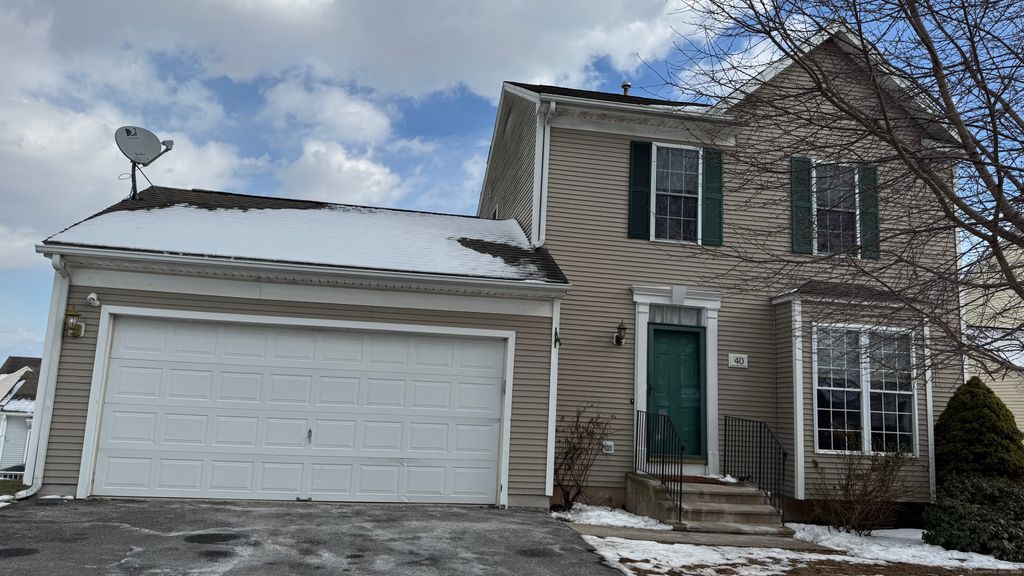 40 Mountain Laurel Way 40, Suffield, CT 06078