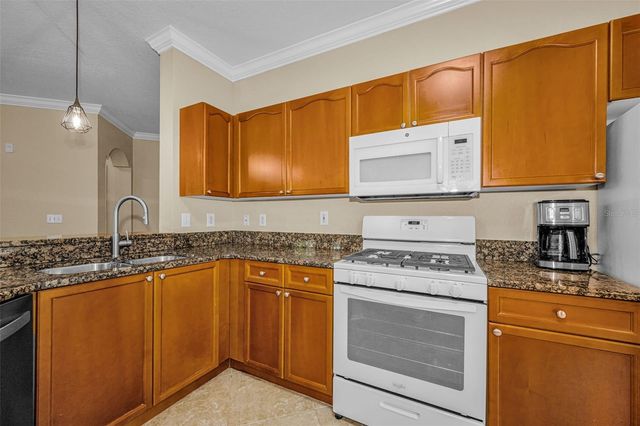 2757 VIA CIPRIANI 1110B, Clearwater, FL 33764
