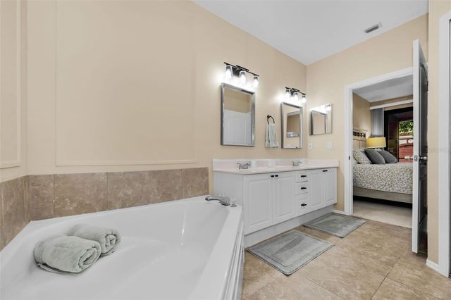 2757 VIA CIPRIANI 1110B, Clearwater, FL 33764