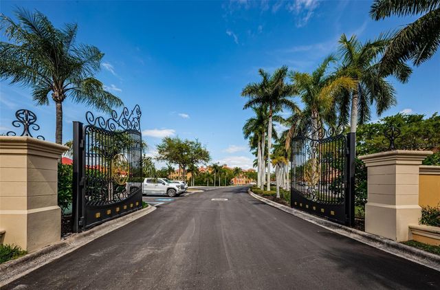 2757 VIA CIPRIANI 1110B, Clearwater, FL 33764