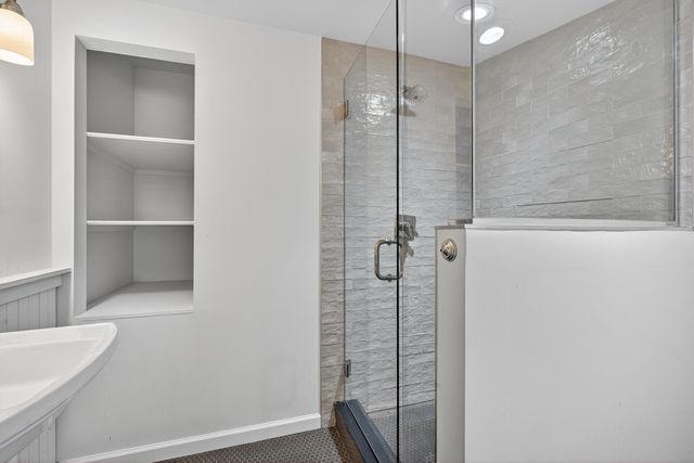 1401 N Limestone, Lexington, KY 40505