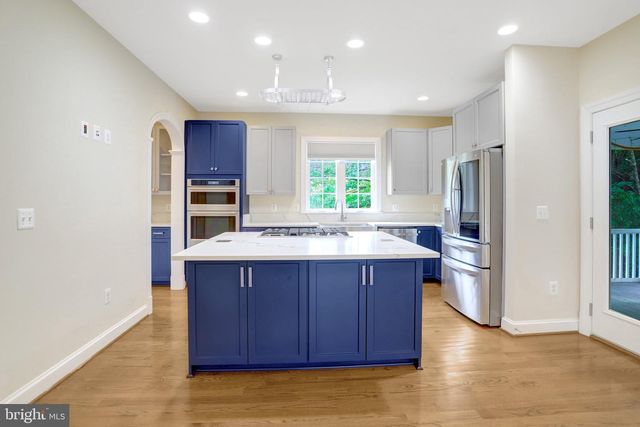 8311 MOUNT VERNON HWY, Alexandria, VA 22309