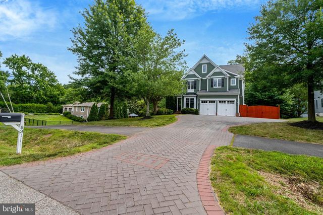 8311 MOUNT VERNON HWY, Alexandria, VA 22309