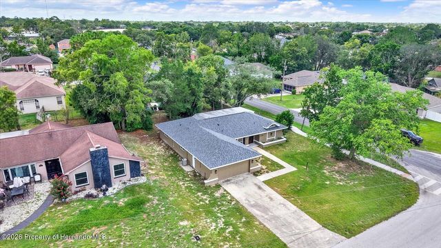 12186 Lamont Drive, Spring Hill, FL 34608