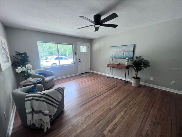 3857 W UNIVERSITY AVENUE, Gainesville, FL 32607