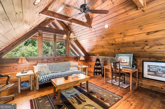 58 Woodberry Ln, Murphy, NC 28906