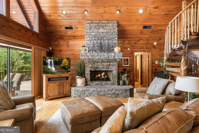 58 Woodberry Ln, Murphy, NC 28906