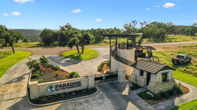 1712 Demi John Bend RD, Canyon Lake, TX 78133