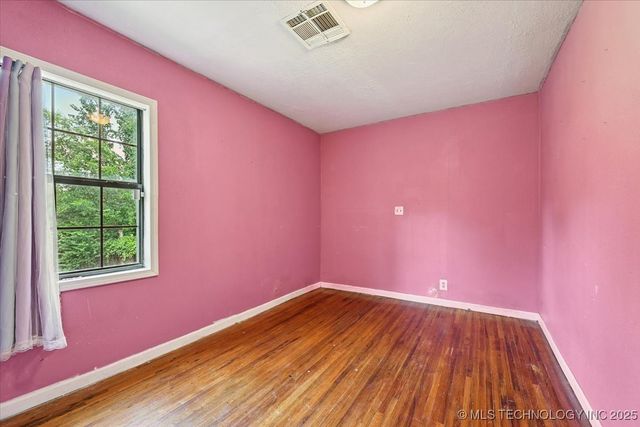 2420 N Oxford Avenue, Tulsa, OK 74115