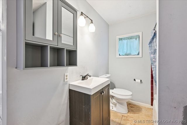 2420 N Oxford Avenue, Tulsa, OK 74115