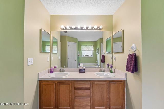 3923 LAKE CREST Terrace, Middleburg, FL 32068