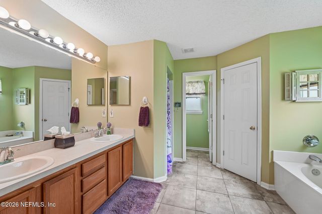 3923 LAKE CREST Terrace, Middleburg, FL 32068
