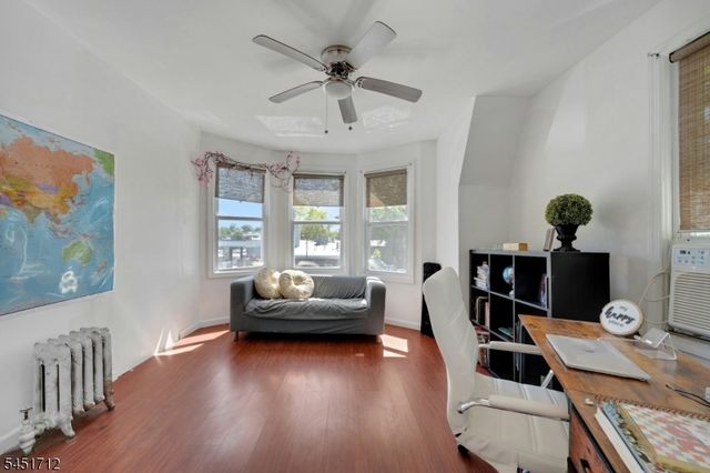 127 N 16Th St, East Orange City, NJ 07017