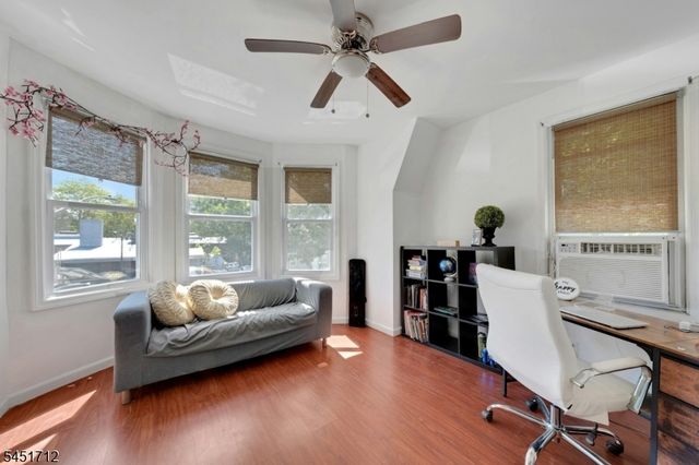 127 N 16Th St, East Orange City, NJ 07017