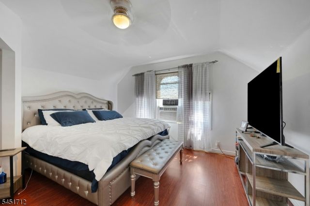 127 N 16Th St, East Orange City, NJ 07017