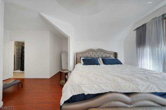 127 N 16Th St, East Orange City, NJ 07017