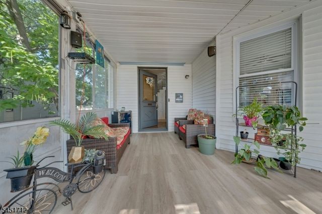 127 N 16Th St, East Orange City, NJ 07017