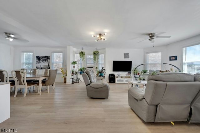 127 N 16Th St, East Orange City, NJ 07017