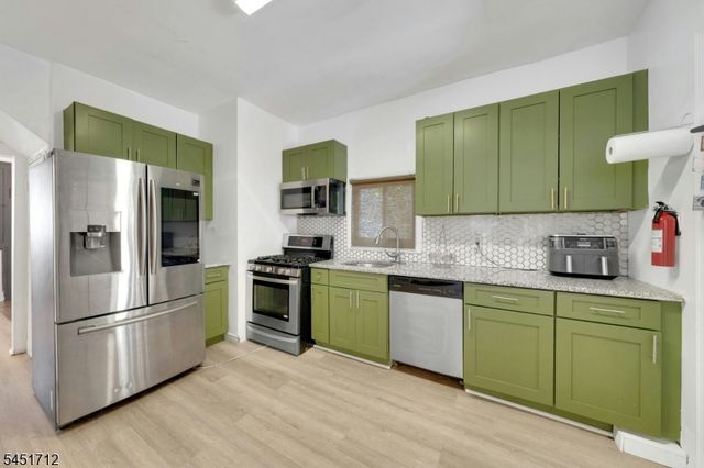 127 N 16Th St, East Orange City, NJ 07017