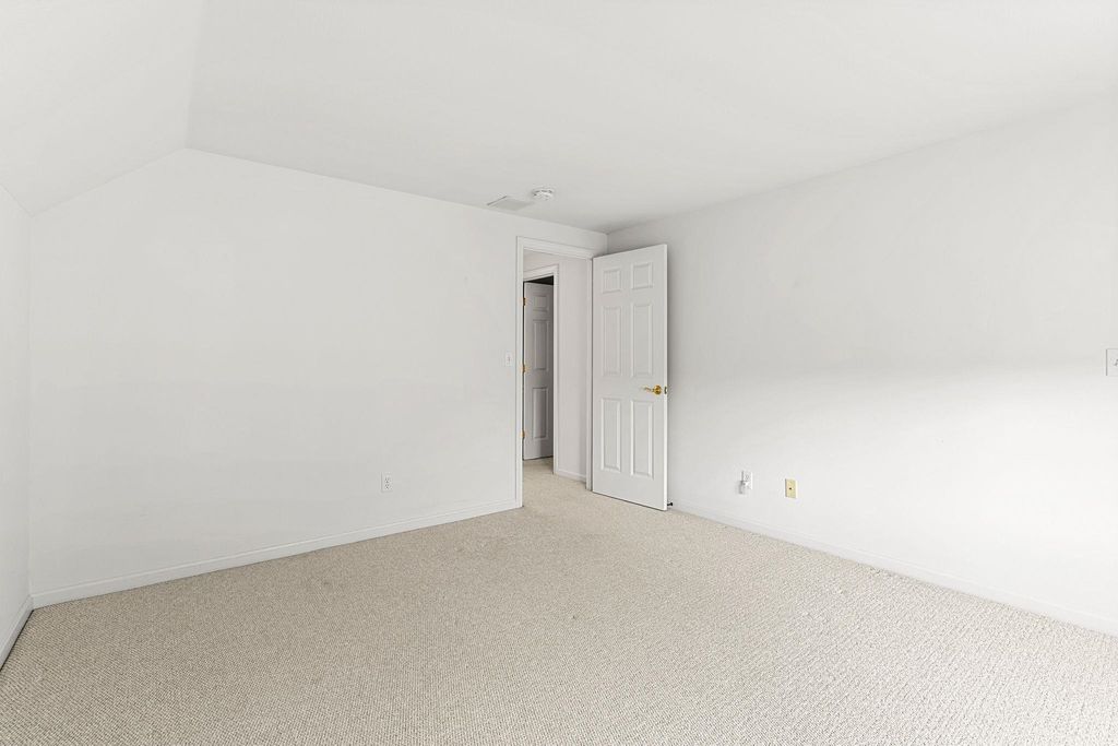 Image 24 of property listing at 55 Hampton Meadows Road # 55, Hampton, NH 03842