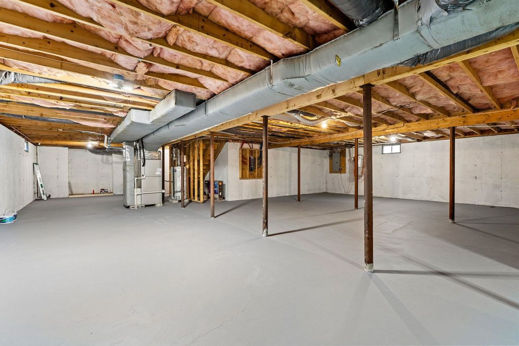 Image 32 of property listing at 55 Hampton Meadows Road # 55, Hampton, NH 03842