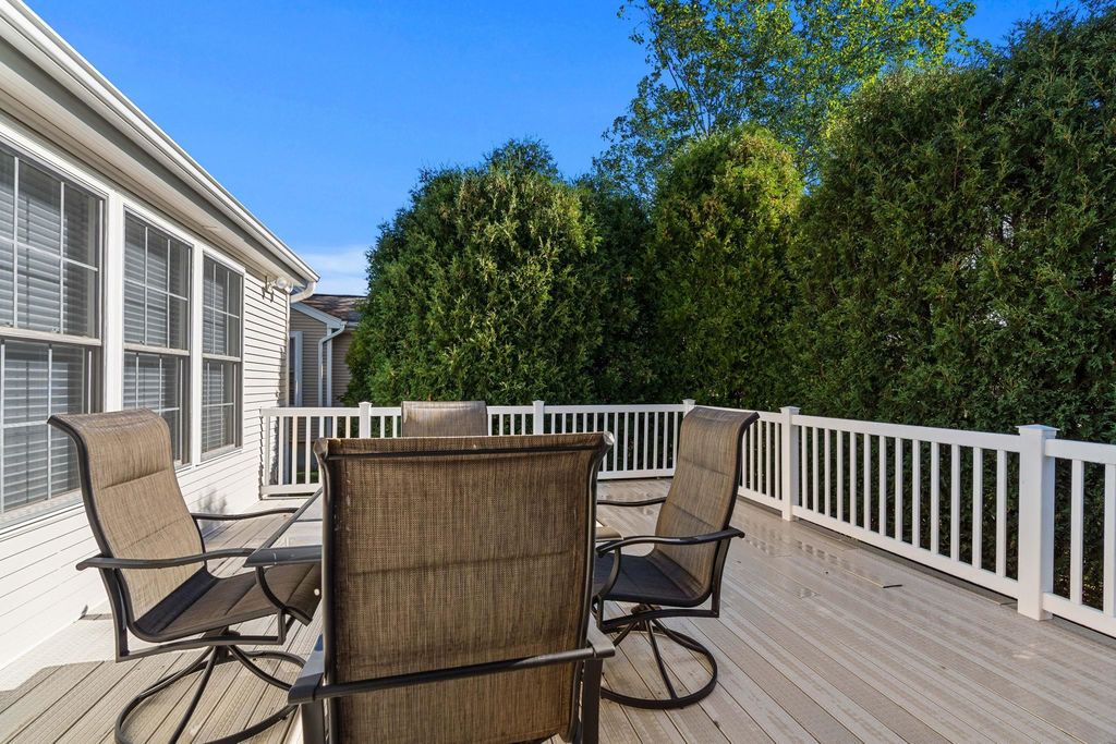 Image 34 of property listing at 55 Hampton Meadows Road # 55, Hampton, NH 03842