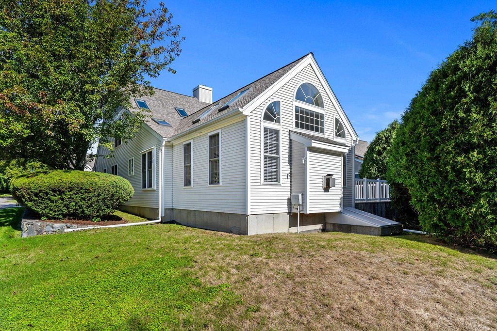 Image 35 of property listing at 55 Hampton Meadows Road # 55, Hampton, NH 03842