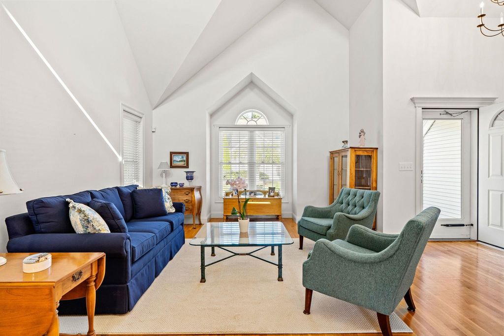 Image 5 of property listing at 55 Hampton Meadows Road # 55, Hampton, NH 03842
