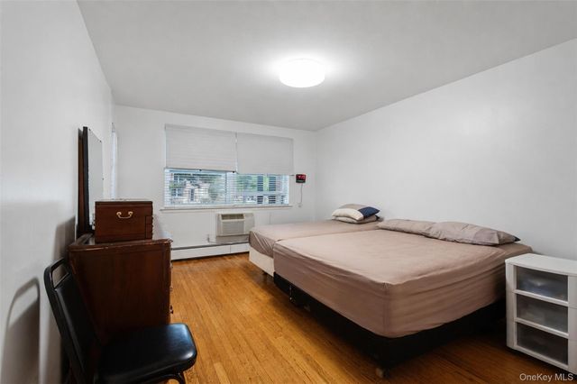 242 Kearsing Parkway A, Monsey, NY 10952