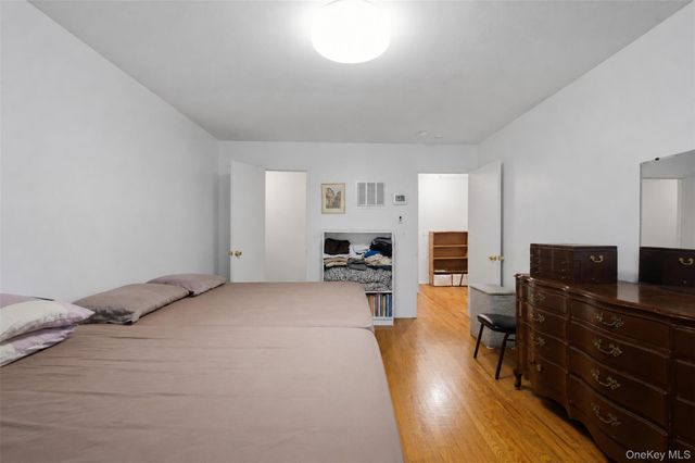 242 Kearsing Parkway A, Monsey, NY 10952