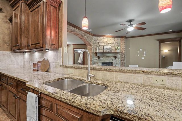 2727 Ashe Creek Drive, Edmond, OK 73034
