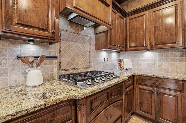 2727 Ashe Creek Drive, Edmond, OK 73034