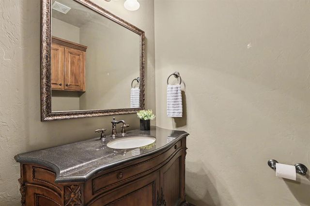 2727 Ashe Creek Drive, Edmond, OK 73034