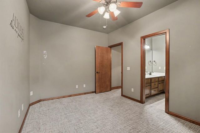 2727 Ashe Creek Drive, Edmond, OK 73034