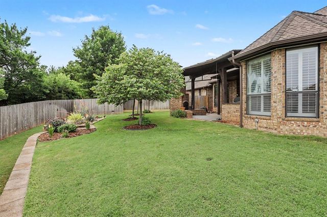 2727 Ashe Creek Drive, Edmond, OK 73034