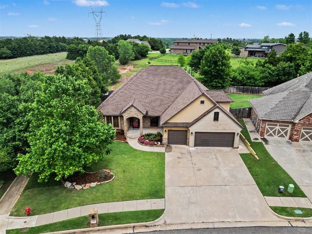 2727 Ashe Creek Drive, Edmond, OK 73034