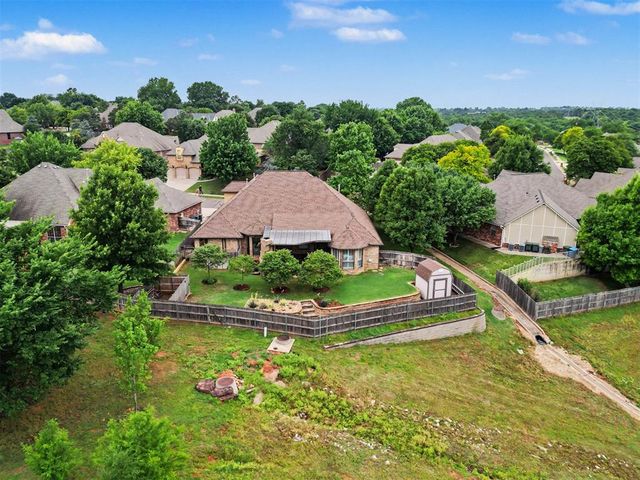 2727 Ashe Creek Drive, Edmond, OK 73034