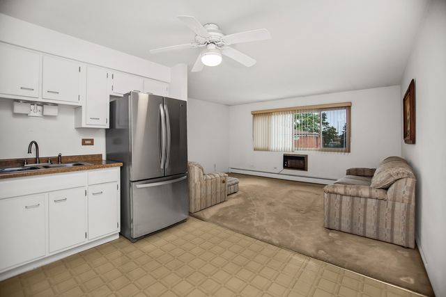 2521 N Thatcher Avenue 3A, River Grove, IL 60171