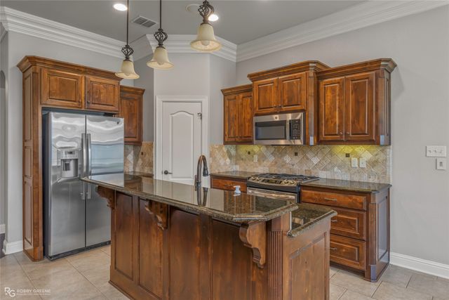 1110 Laurel Creek Drive, Shreveport, LA 71106